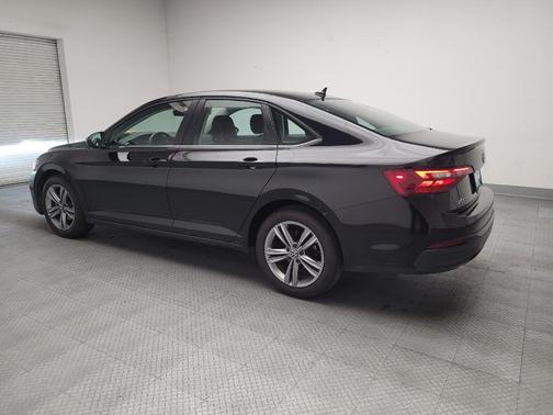 Deep Black Pearl 2024 Volkswagen Jetta 1.5T SE