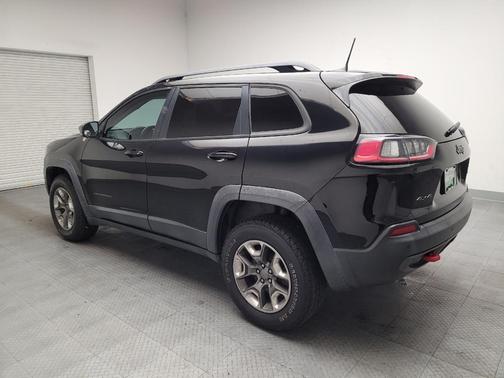 Diamond Black Crystal Pearlcoat 2019 Jeep Cherokee Trailhawk