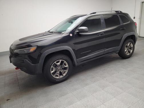 Diamond Black Crystal Pearlcoat 2019 Jeep Cherokee Trailhawk