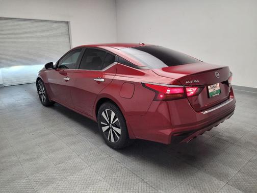 Scarlet Ember Tintcoat 2021 Nissan Altima 2.5 SV