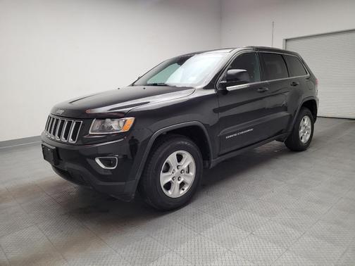 Brilliant Black Crystal Pearlcoat 2016 Jeep Grand Cherokee Laredo