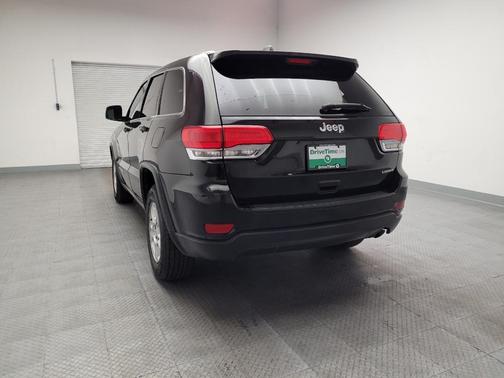 Brilliant Black Crystal Pearlcoat 2016 Jeep Grand Cherokee Laredo