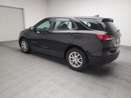 Mosaic Black Metallic 2022 Chevrolet Equinox LS