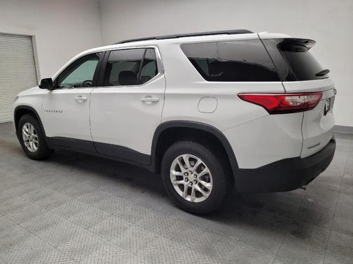 White 2021 Chevrolet Traverse LT Cloth