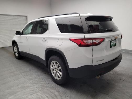 White 2021 Chevrolet Traverse LT Cloth