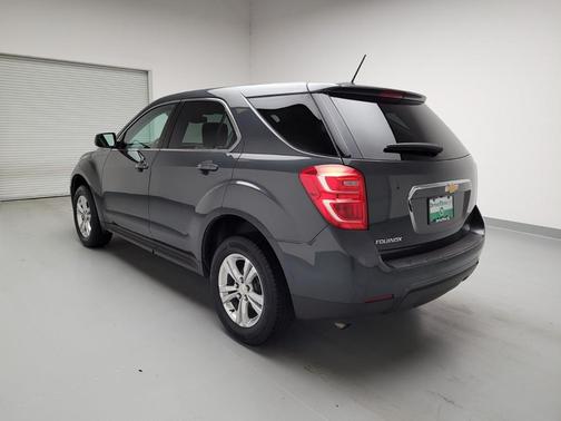 Photo 5 of 32 of 2017 Chevrolet Equinox LS