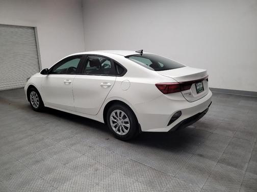 Clear White 2023 Kia Forte LX