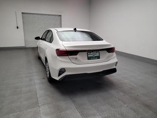 Clear White 2023 Kia Forte LX