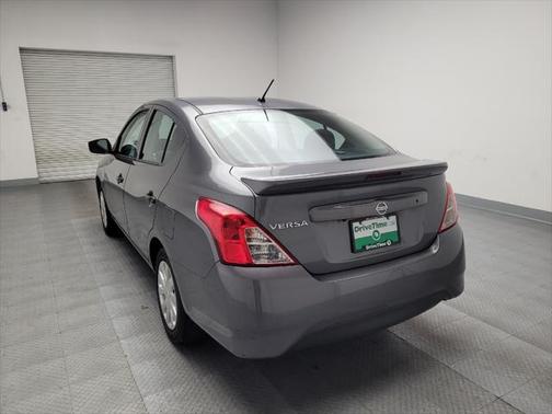 2019 Nissan Versa 1.6 S+