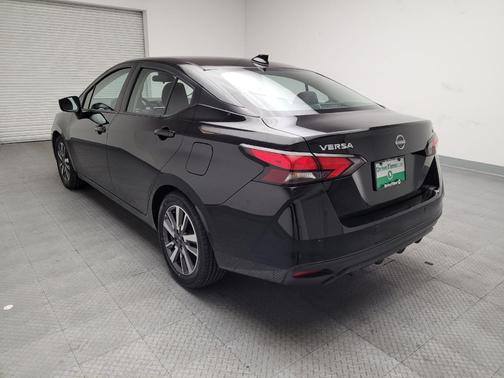 2023 Nissan Versa 1.6 SV