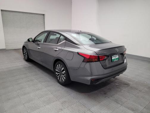 Gun Metallic 2024 Nissan Altima 2.5 SV