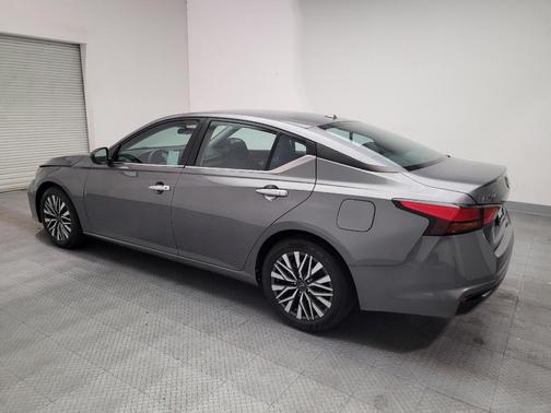Gun Metallic 2024 Nissan Altima 2.5 SV