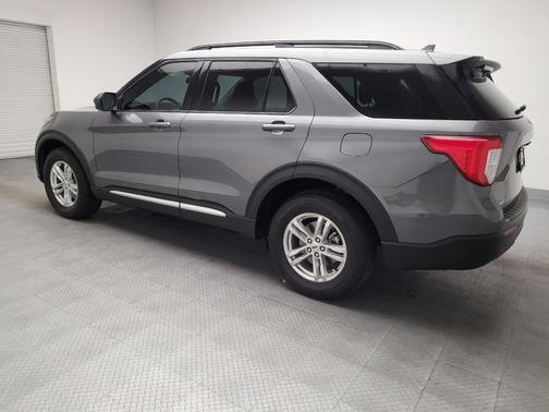 Carbonized Gray Metallic 2022 Ford Explorer XLT