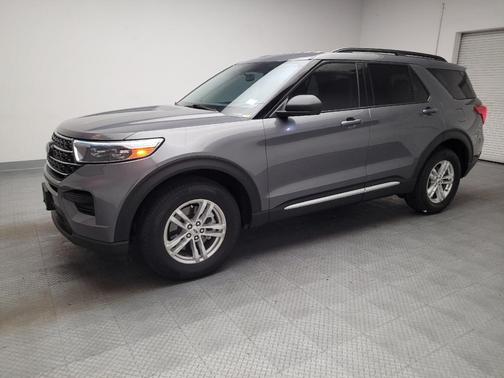 Carbonized Gray Metallic 2022 Ford Explorer XLT