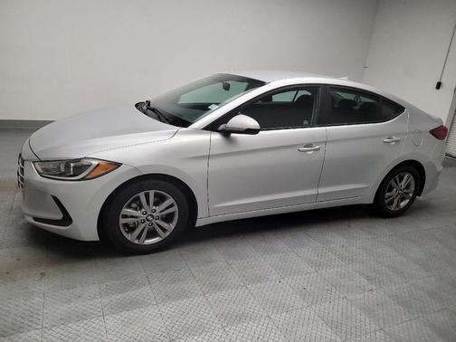 Molten Silver 2018 Hyundai ELANTRA SEL