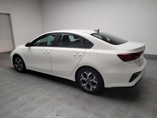 Clear White 2021 Kia Forte LXS