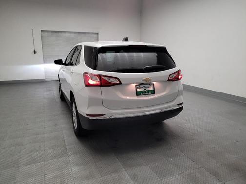 Summit White 2021 Chevrolet Equinox 1LT