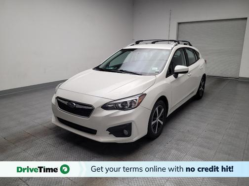 Crystal White Pearl 2019 Subaru Impreza 2.0i Premium