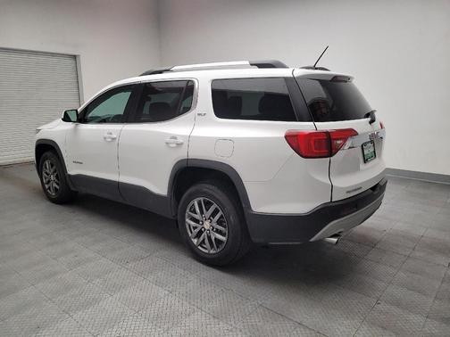 White 2017 GMC Acadia SLT-1