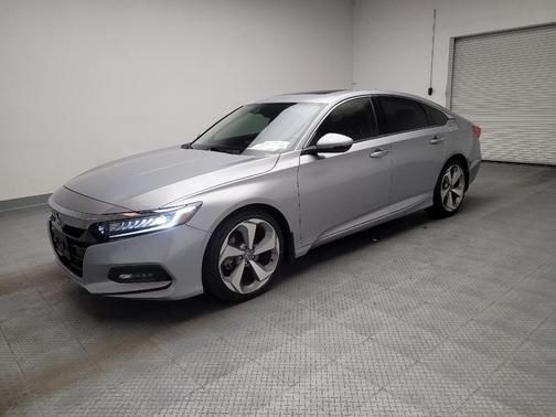 Modern Steel Metallic 2018 Honda Accord Touring