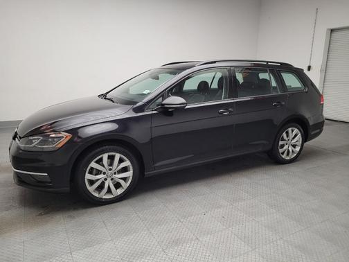 Deep Black Pearl 2019 Volkswagen Golf SportWagen TSI SE