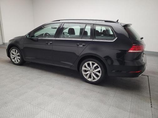 Deep Black Pearl 2019 Volkswagen Golf SportWagen TSI SE