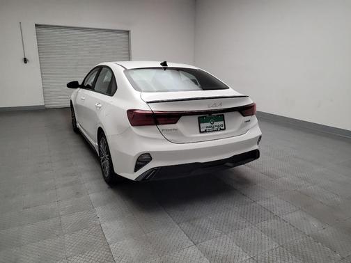 Snow White Pearl 2022 Kia Forte GT-Line