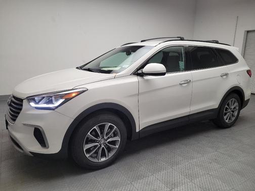 2017 Hyundai SANTA FE SE
