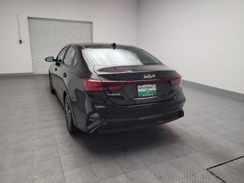 Aurora Black 2023 Kia Forte LXS