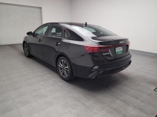 Aurora Black 2023 Kia Forte LXS
