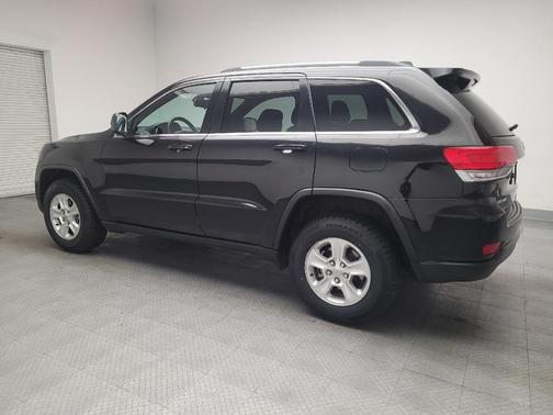Brilliant Black Crystal Pearlcoat 2014 Jeep Grand Cherokee Laredo