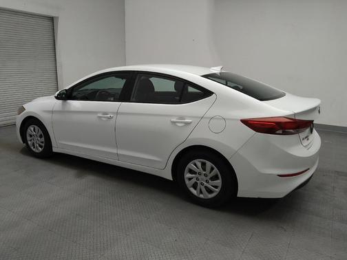 Quartz White Pearl 2018 Hyundai ELANTRA SE