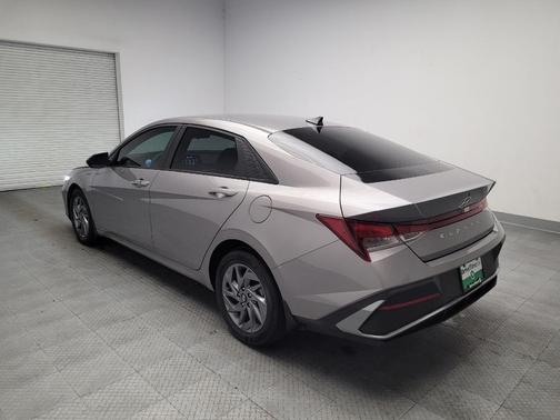 Fluid Metal 2024 Hyundai ELANTRA SEL
