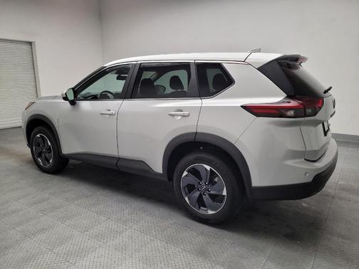 Brilliant Silver Metallic 2024 Nissan Rogue SV