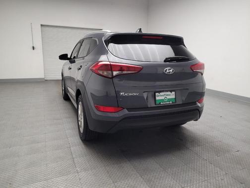 2017 Hyundai TUCSON SE Plus