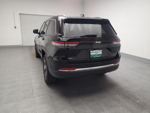 Diamond Black Crystal Pearlcoat 2022 Jeep Grand Cherokee 4xe Base