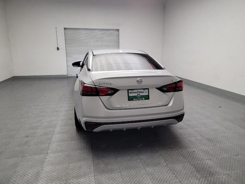 Silver 2021 Nissan Altima 2.5 SV