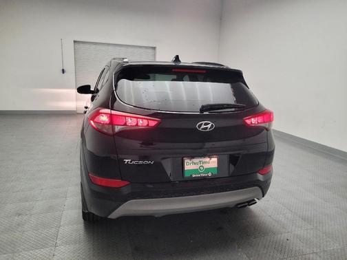 Black Noir Pearl 2018 Hyundai TUCSON Value