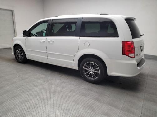 White Knuckle Clearcoat 2017 Dodge Grand Caravan SXT