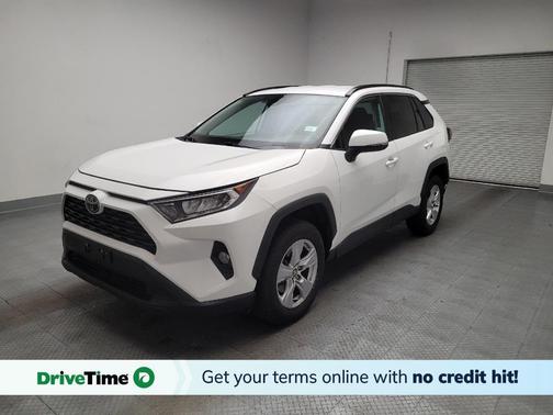 Super White 2021 Toyota RAV4 XLE