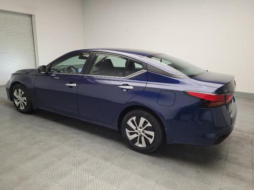 Deep Blue Pearl 2024 Nissan Altima S FWD