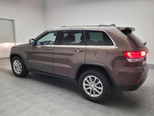 Walnut Brown Metallic Clearcoat 2021 Jeep Grand Cherokee Laredo