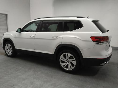 White 2021 Volkswagen Atlas SE 4Motion w/Tech Pkg (2021.5)