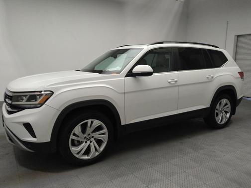 White 2021 Volkswagen Atlas SE 4Motion w/Tech Pkg (2021.5)