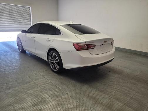 Summit White 2023 Chevrolet Malibu FWD 2LT