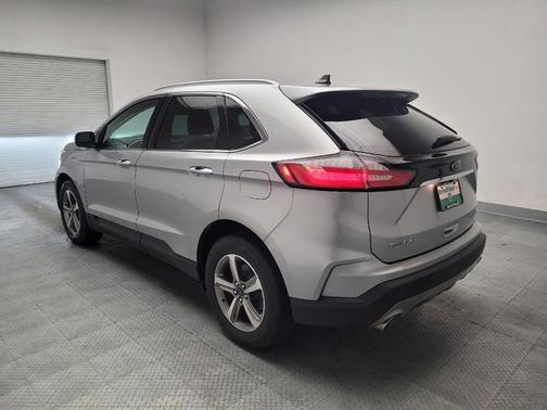 Iconic Silver Metallic 2020 Ford Edge SEL