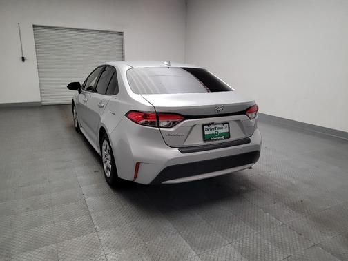 Classic Silver Metallic 2022 Toyota Corolla LE