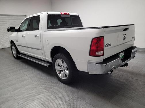 Bright White Clearcoat 2018 RAM 1500 Big Horn