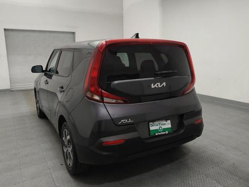 Gravity Gray 2022 Kia Soul LX