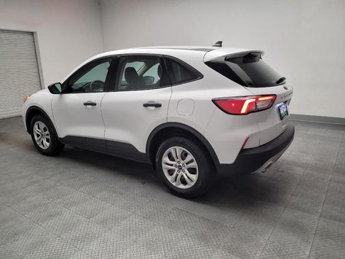 Oxford White 2020 Ford Escape S
